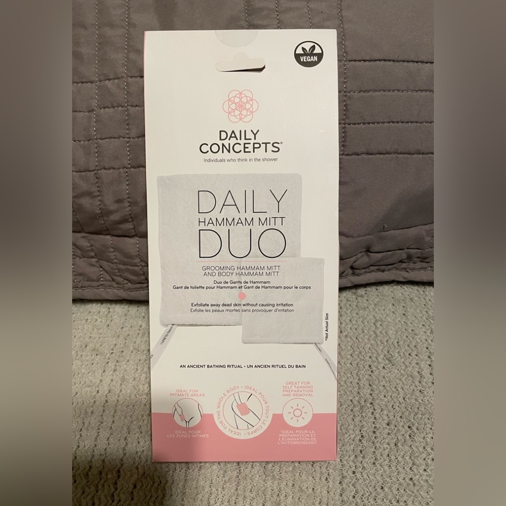 Daily Concepts Body Scubber Duo New in box 🌼